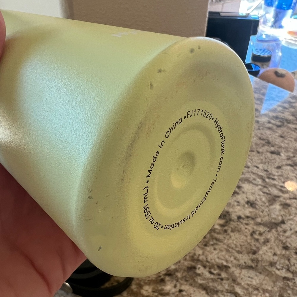 Light neon yellow hydro flask with accessories. Hydro Flask Wide Mouth 20 oz - Picture 4 of 8